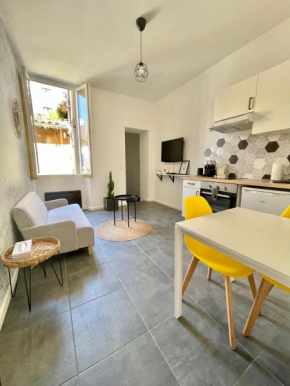 Appartement centre ville place d’armes T2 Toulon